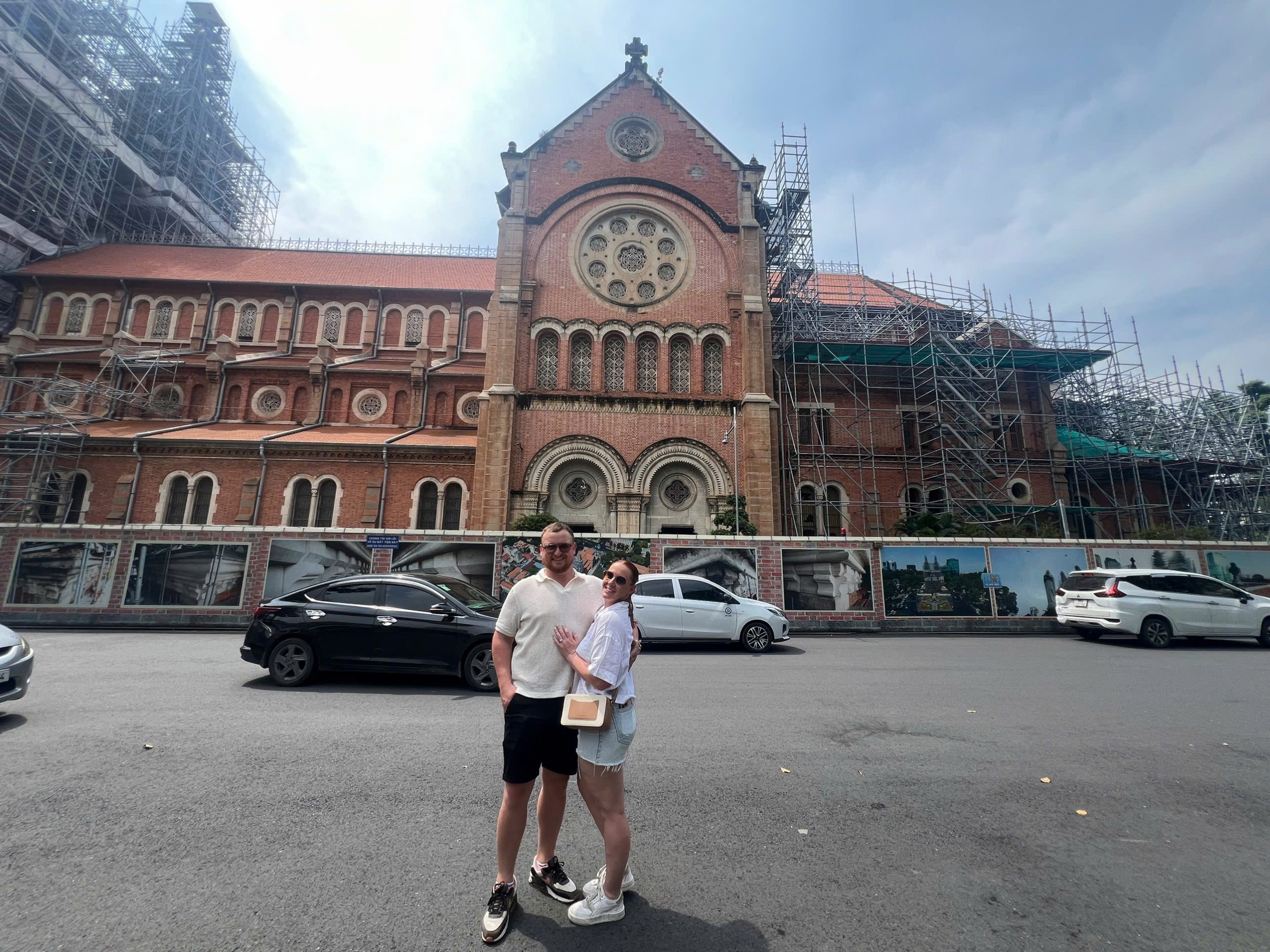 SAIGON SIGHTSEEING TOUR